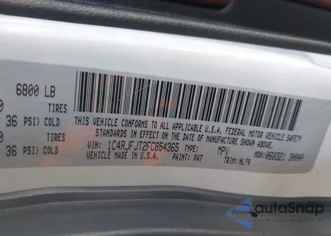 2015 Jeep Grand Cherokee Summit z USA, uszkodzony, nr VIN 1C4RJFJT2FC854365